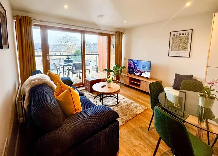 Green Gage Tree Apartment